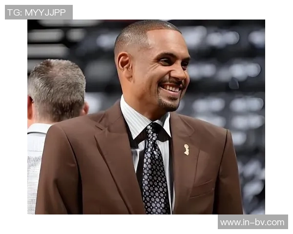 格兰特希尔盛赞斯波近20年友谊认为他是美国男篮最佳主帅人选 格兰特希尔盛赞斯波近20年友谊认为他是美国男篮最佳主帅人选